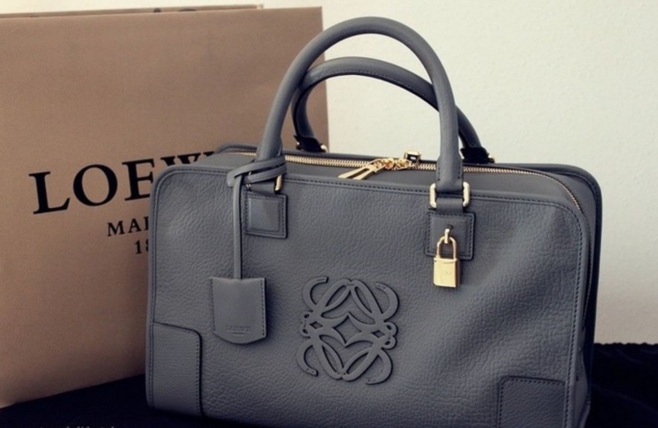 Стильні сумки Loewe
