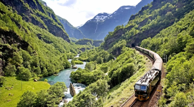 жд билет в Украине надо покупать только на сайте PROIZD.UA
