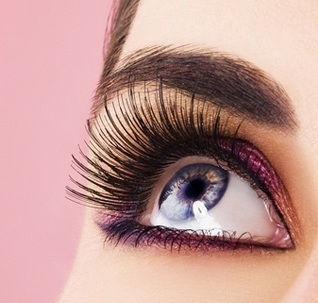 Як правильно доглядати за віями?